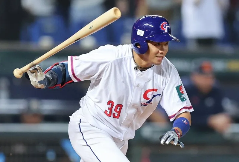 中華隊名單未公布台鋼雄鷹3人自爆收到經典賽邀約吳念庭:年後到中華隊報到 3 吳念庭