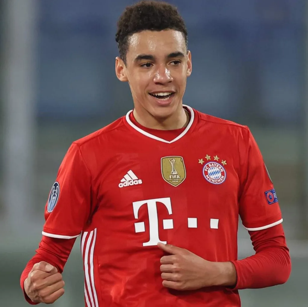 2026世界盃新星:能以一己之力改變戰局的未來巨星 4 2026世界盃新星:能以一己之力改變戰局的未來巨星 賈馬爾·穆夏拉(Jamal Musiala)