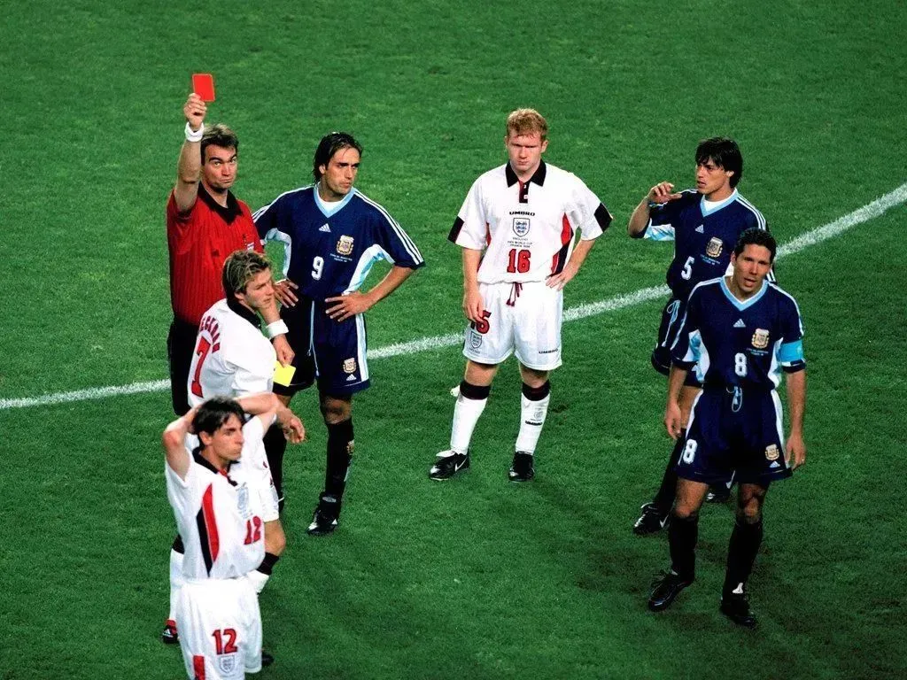 世界盃翻盤奇蹟:7 場逆轉勝,你還記得嗎? 6 世界盃翻盤奇蹟:7 場逆轉勝,你還記得嗎?1998年世界盃 16強 阿根廷 2-2(點球 4-3) 英格蘭