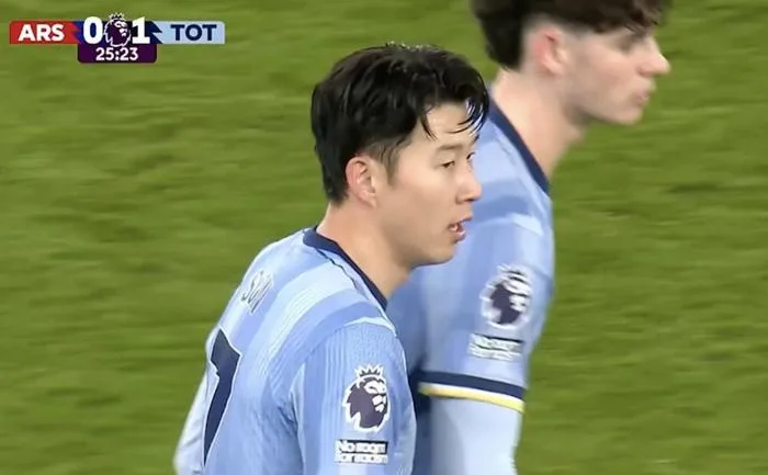 孫興慜的低射打破僵局，熱刺1-0領先