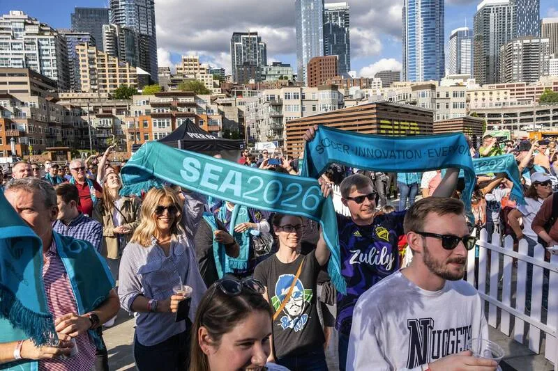 2026世界盃收入預測曝光!北美三國收益有望突破 120 億美元 5 2026世界盃收入預測曝光!北美三國收益有望突破 120 億美元 2026年世界盃足球賽將在美國、加拿大、墨西哥聯合舉行。