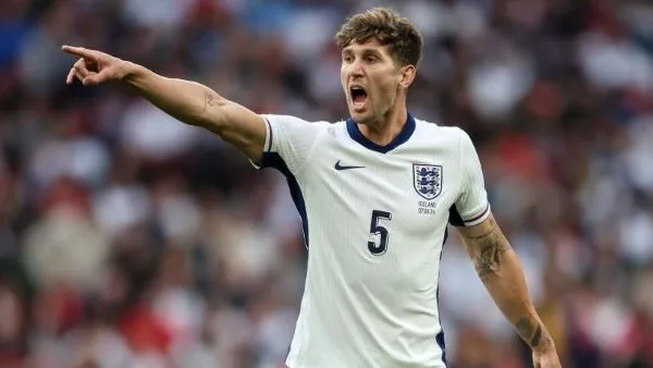 曼城五大核心走向世界舞台:2026世界盃的藍月光與國家戰力 3 史東斯的存在讓英格蘭覺得很安心